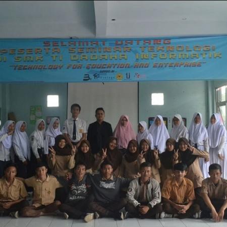 Seminar Teknologi di SMK TI Dadaha Informatik